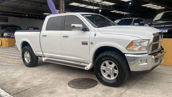 DODGE RAM 6.7 2500 LARAMIE 4X4 CD I6 TURBO DIESEL 4P AUTOMÁTICO